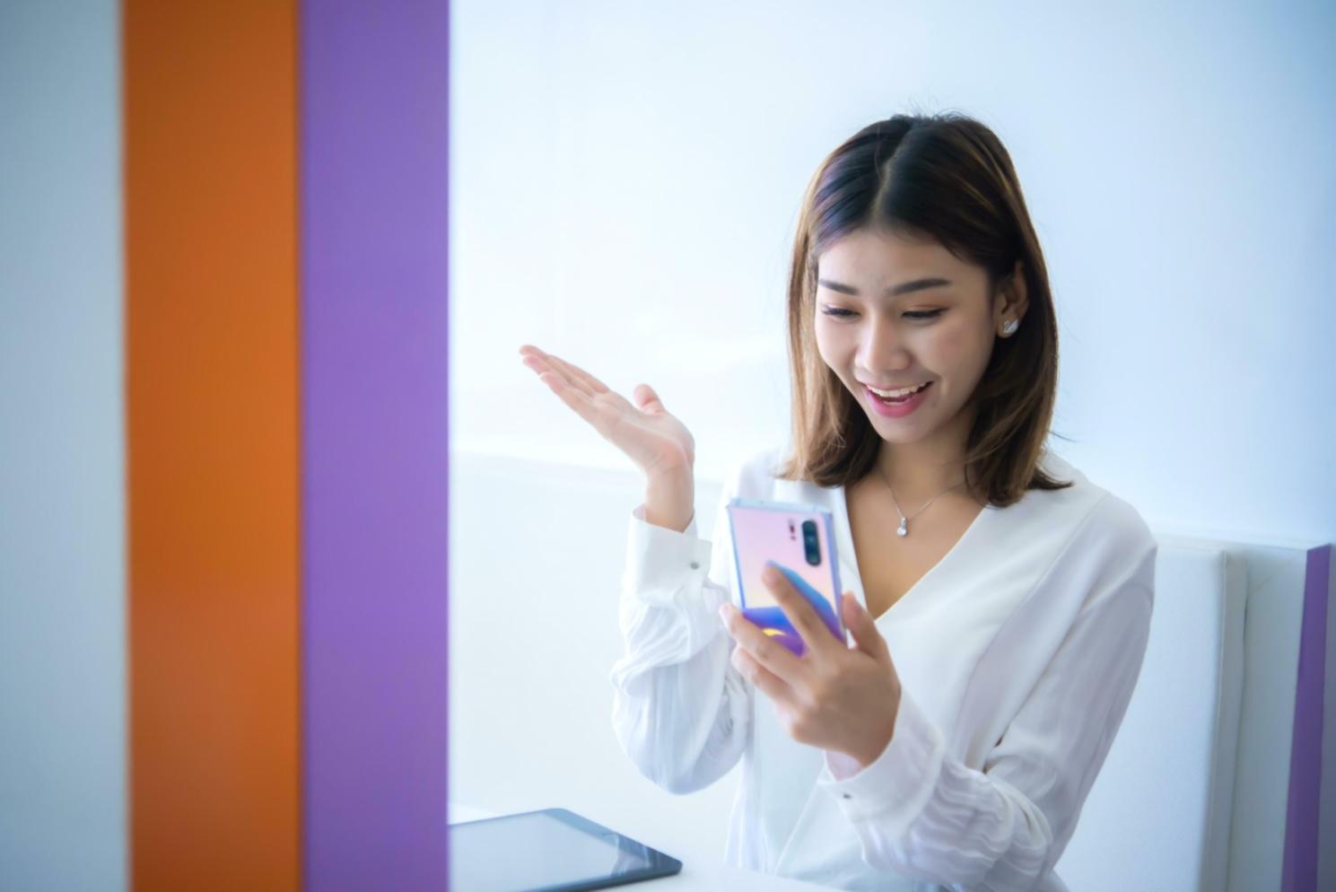 Teilnehmer beim SEO-Audit-Training – Arbeitsaufgabe am Bildschirm