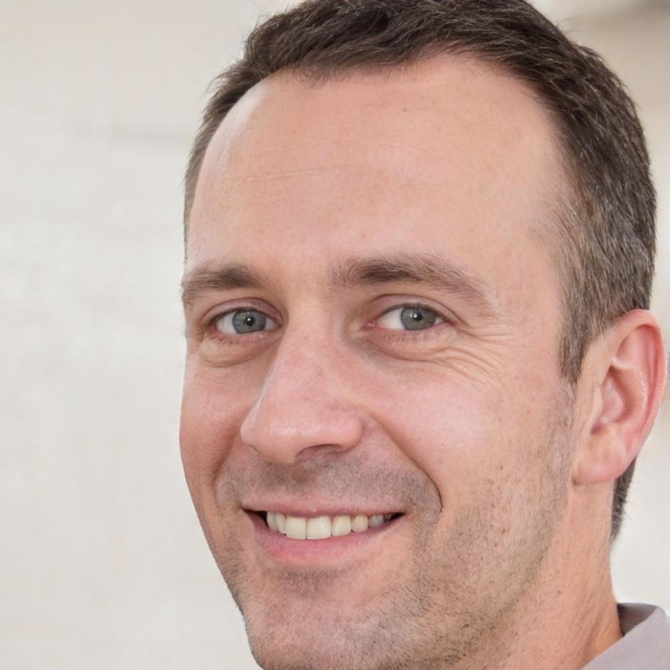 Porträt von Florian Quast, Kursleiter für technisches SEO